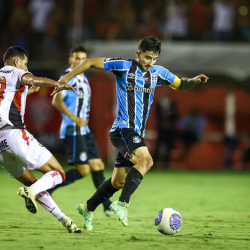Grêmio sente desgaste e sofre empate que ainda não garante vaga na Sul-Americana